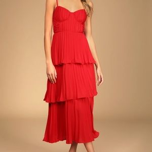 Lulu’s Red Tiered Dress Size L